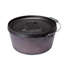 Campfire Pre Seasoned Cast Iron Camp Oven 9 Quart -Franklin Outlet Store BCF 213608 01 hi res