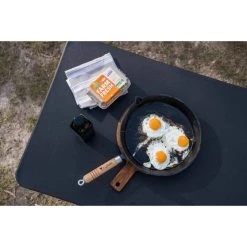Campfire Pre Seasoned Frypan 25cm -Franklin Outlet Store BCF 213614 04 hi res