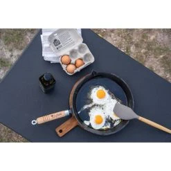 Campfire Pre Seasoned Frypan 25cm -Franklin Outlet Store BCF 213614 06 hi res