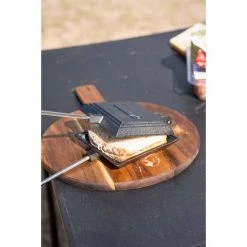 Campfire Cast Iron Jaffle Iron - Jumbo, Single -Franklin Outlet Store BCF 213618 06 hi res