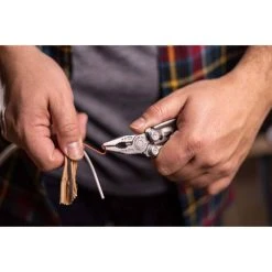 Leatherman Skeletool 7-In-1 Multi-Tool -Franklin Outlet Store BCF 536118 12 hi res