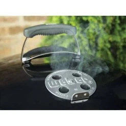 Weber Original BBQ Kettle 47cm -Franklin Outlet Store BCF 583705 06 hi res