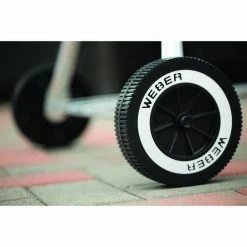 Weber Original BBQ Kettle 57cm -Franklin Outlet Store BCF 583706 03 hi res