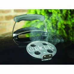 Weber Original BBQ Kettle 57cm -Franklin Outlet Store BCF 583706 06 hi res