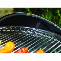 Weber Original BBQ Kettle 57cm -Franklin Outlet Store BCF 583706 07 hi res