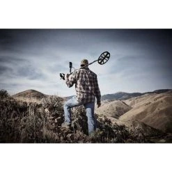 Minelab Equinox 600 Metal Detector -Franklin Outlet Store BCF 596812 05 hi res