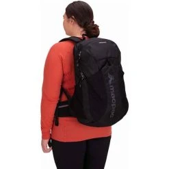 Macpac Rapaki Daypack 28L Black -Franklin Outlet Store BCF 620674 03 black hi res