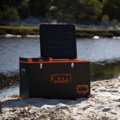 XTM 4x4 Accessories XTM 75BT 75L Fridge Freezer And Cover Pack -Franklin Outlet Store BCF 621367 13 hi res