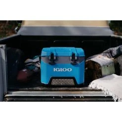 Igloo BMX Cooler 49L -Franklin Outlet Store BCF 624162 11 hi res