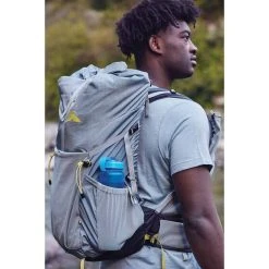 Macpac Hesper 40L S3 Hiking Backpack -Franklin Outlet Store BCF 644434 04 hi res