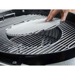Weber Performer Premium Kettle BBQ Black 57cm 15 Weber Performer Premium Kettle BBQ Black 57cm -Franklin Outlet Store BCF 647694 02 hi res