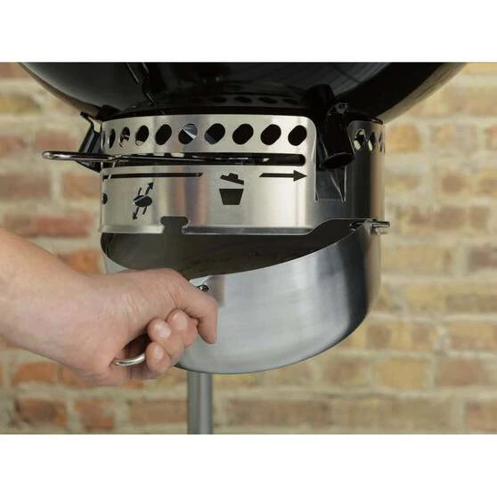 Weber Performer Premium Kettle BBQ Black 57cm 5 Weber Performer Premium Kettle BBQ Black 57cm - Image 5